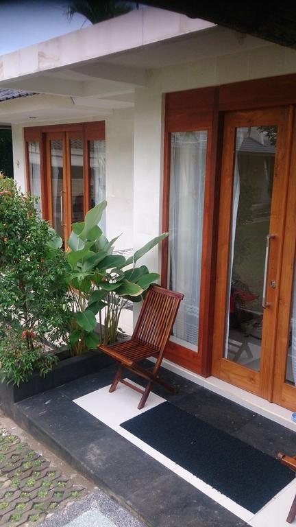 M.A Home Stay Nusa Dua  Exteriör bild