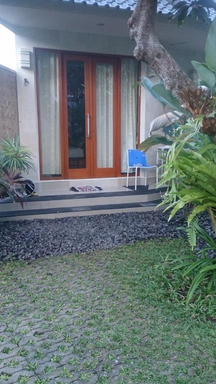 M.A Home Stay Nusa Dua  Exteriör bild